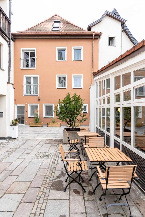 Altstadthotel Bachbraeu Weilheim in Oberbayern Exterior photo